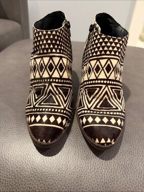 Lucky Brand Black and Cream Geometric Ankle Booties